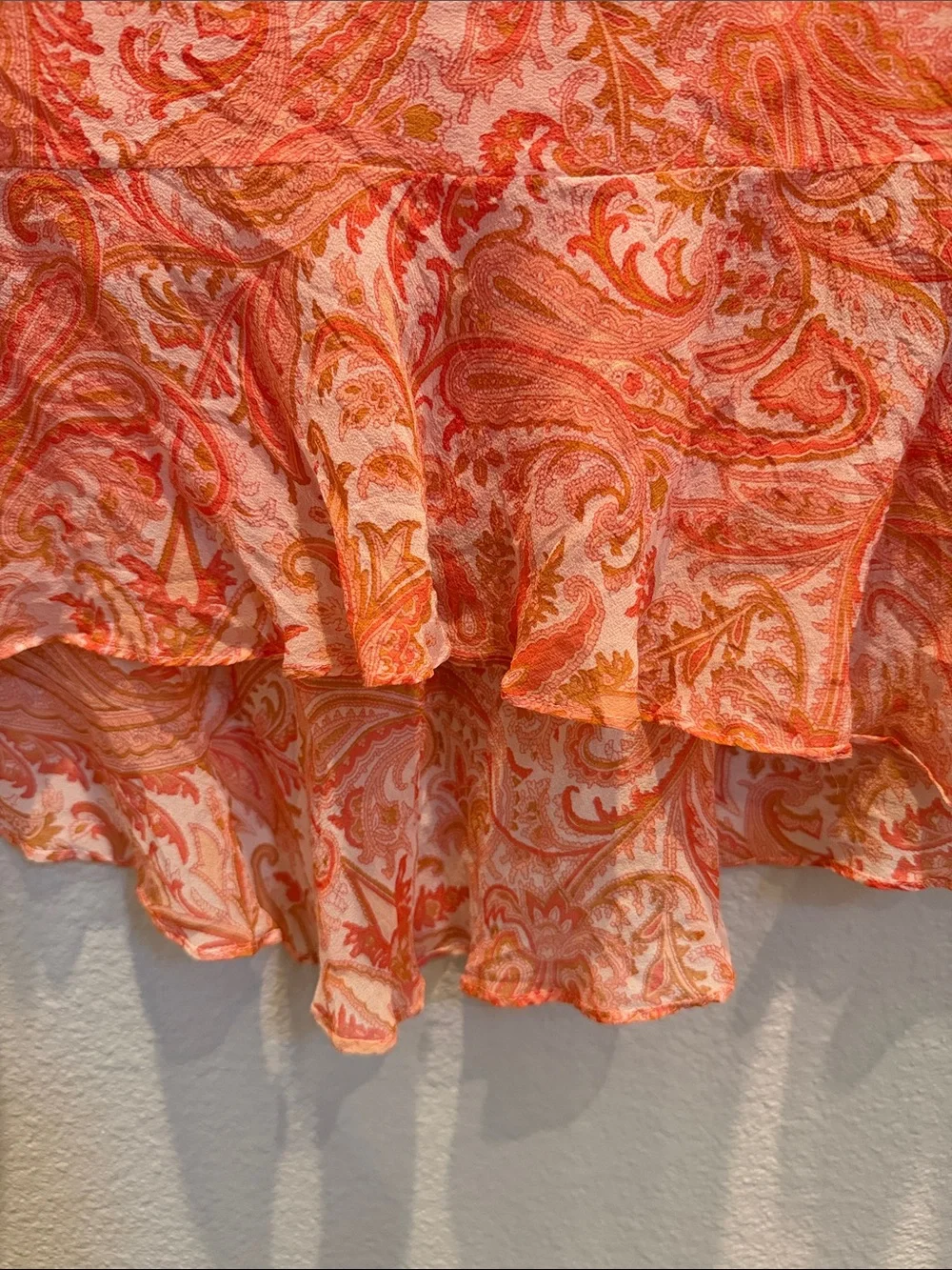 Banana Republic Women’s Coral & Orange Paisley High-Low Ruffle Skirt 100% Silk